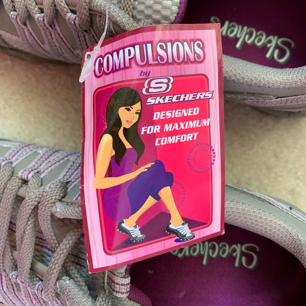 NEW - Women’s sketchers sneakers size 7 - Picture 4 of 4